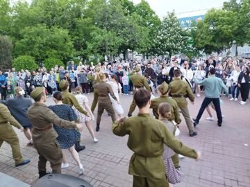 73b76fcf-cb94-4df7-ac6d-81e778ed19fc